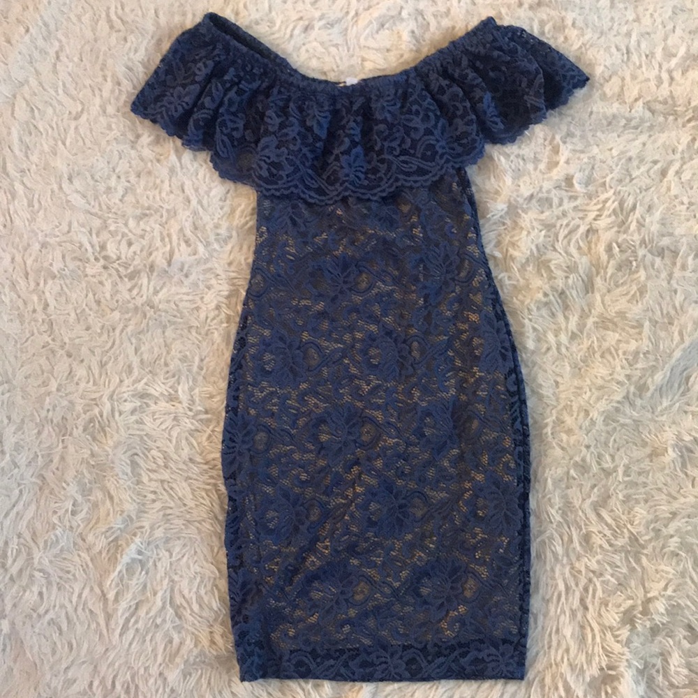 Agaci floral lace off shoulders dress size small